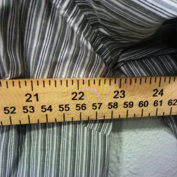 Men's Casual Striped Button-Up Shirt in Gray - Picture 8 of 9